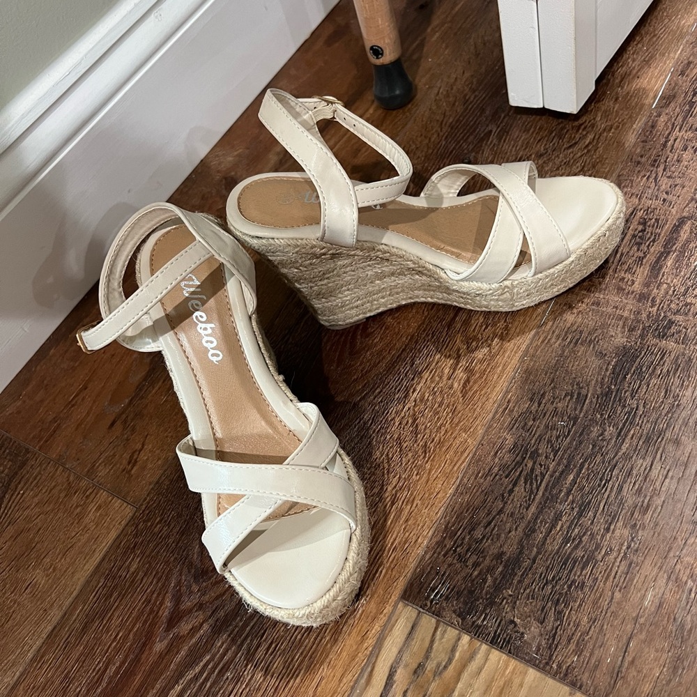 Weeboo wedges